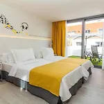 Urbansea Atlanta Hotel 3*