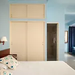 Urbansea Atlanta Hotel