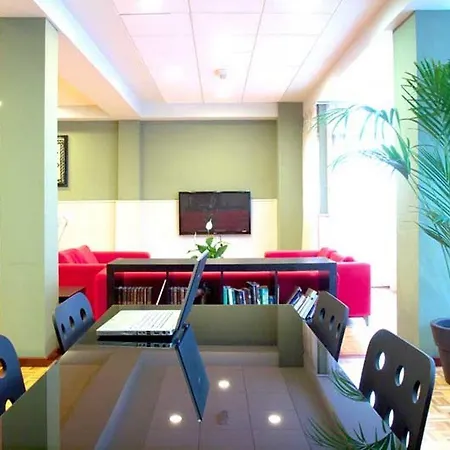 Urbansea Atlanta Hotell 3*