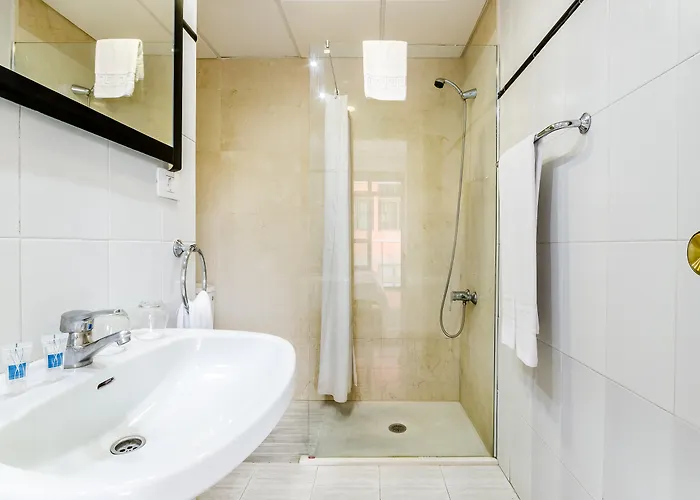 Urbansea Atlanta Hotel 3*