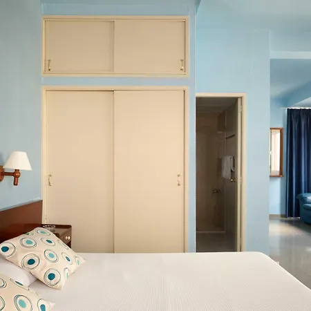 Urbansea Atlanta Hotel